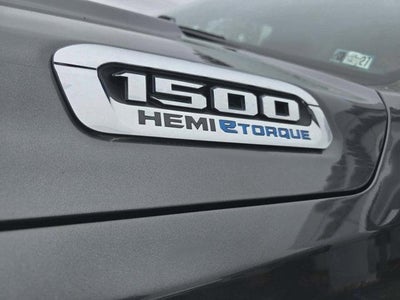 2022 RAM 1500 Big Horn 4x4 Crew Cab 5'7" Box