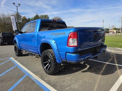 2020 RAM 1500 Big Horn 4x4 Crew Cab 5'7" Box