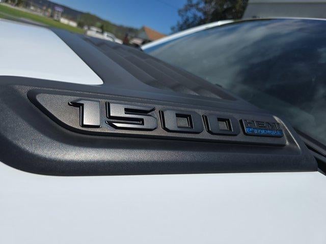 2021 RAM 1500 Laramie 4x4 Crew Cab 5'7" Box