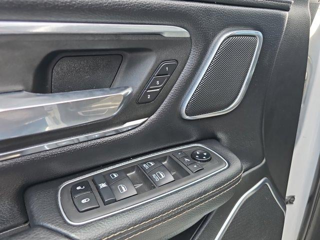 2021 RAM 1500 Laramie 4x4 Crew Cab 5'7" Box