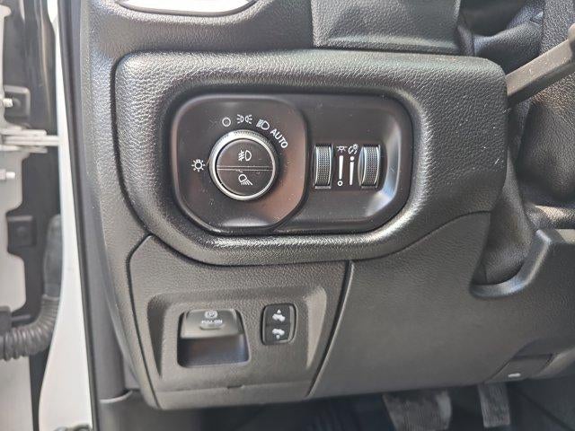 2021 RAM 1500 Laramie 4x4 Crew Cab 5'7" Box