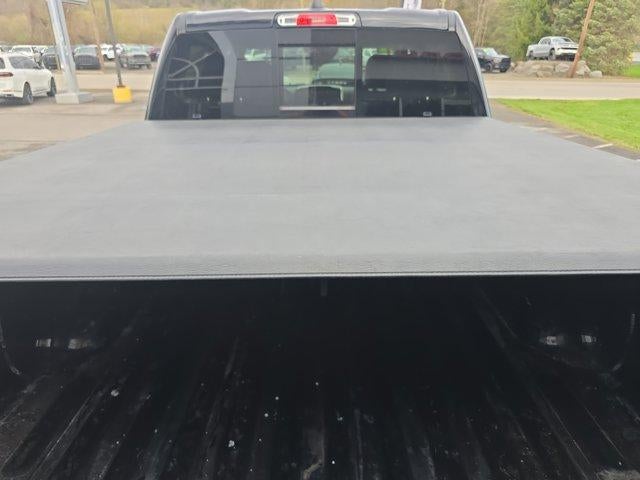 2022 RAM 1500 Laramie 4x4 Crew Cab 5'7" Box