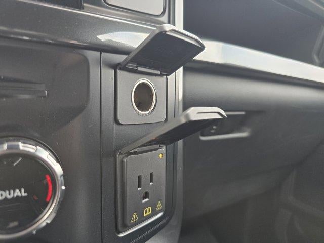 2022 Ford F-150 XLT 4WD SuperCrew 5.5' Box