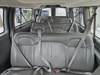 2020 Chevrolet Express Passenger 3500 Extended Wheelbase Rear-Wheel Drive 1LS