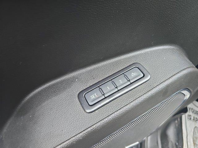 2018 Chevrolet Suburban 4WD 1500 LT