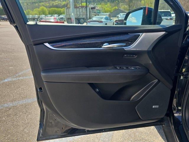 2022 Cadillac XT5 AWD 4dr Premium Luxury