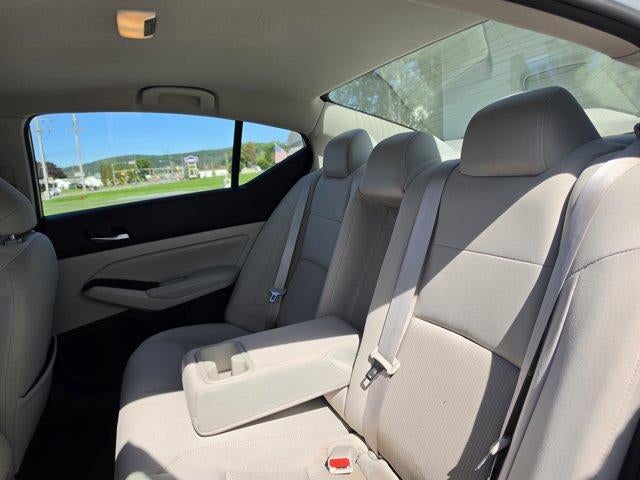 2022 Nissan Altima 2.5 SV Sedan