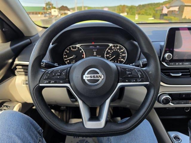 2022 Nissan Altima 2.5 SV Sedan