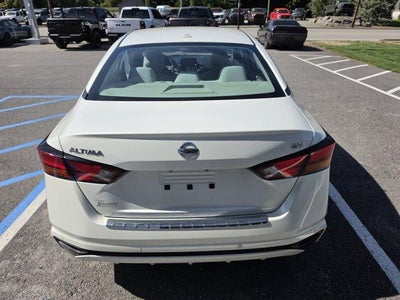 2022 Nissan Altima 2.5 SV Sedan