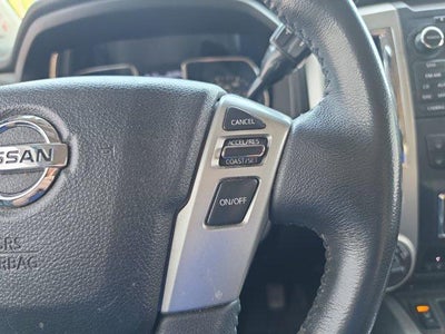 2017 Nissan Titan 4x4 Crew Cab SL