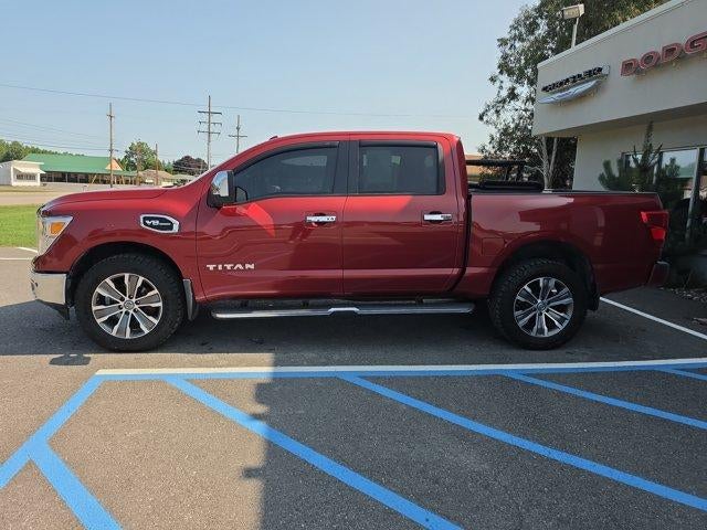 2017 Nissan Titan 4x4 Crew Cab SL