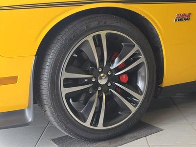 2012 Dodge Challenger 2dr Cpe Yellow Jacket