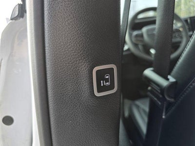 2025 Chrysler Pacifica Select FWD