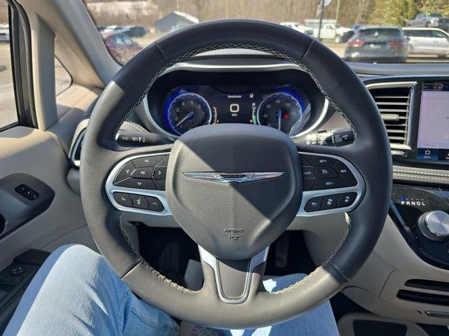 2022 Chrysler Pacifica Touring L AWD