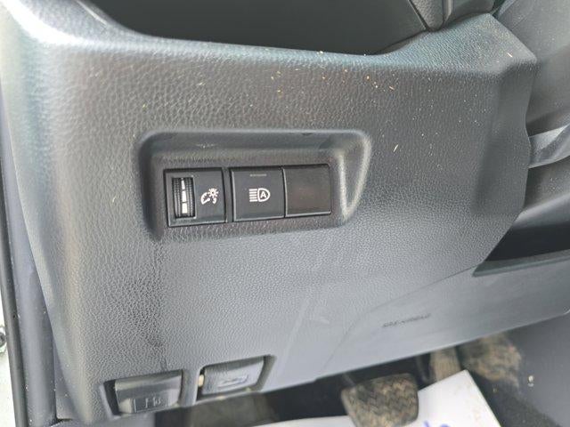 2021 Toyota RAV4 XLE AWD (Natl)