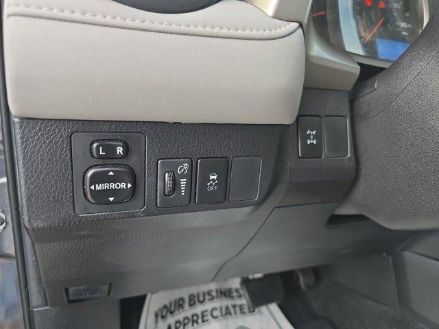 2015 Toyota RAV4 AWD 4dr XLE (Natl)