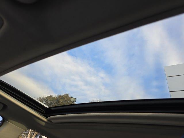 2015 Toyota RAV4 AWD 4dr XLE (Natl)