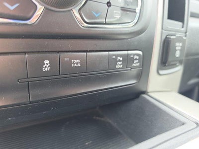 2017 RAM 1500 Big Horn 4x4 Crew Cab 5'7" Box