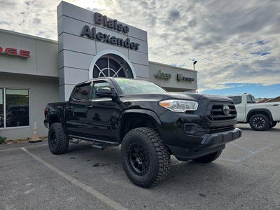 2023 Toyota Tacoma 4WD 4WD SR Double Cab 5' Bed V6 AT (GS)