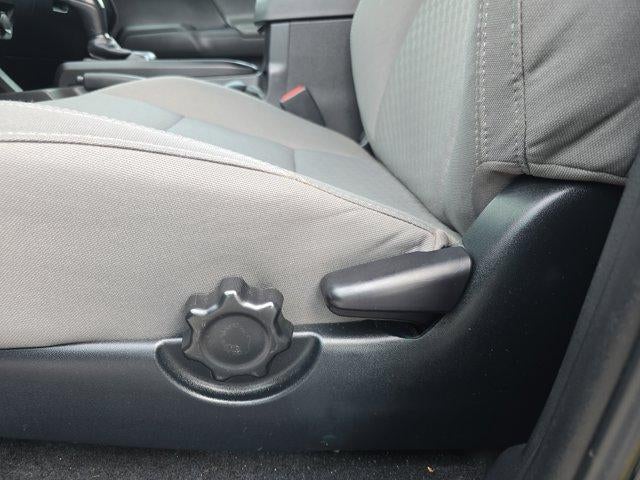 2023 Toyota Tacoma 4WD 4WD SR Double Cab 5' Bed V6 AT (GS)