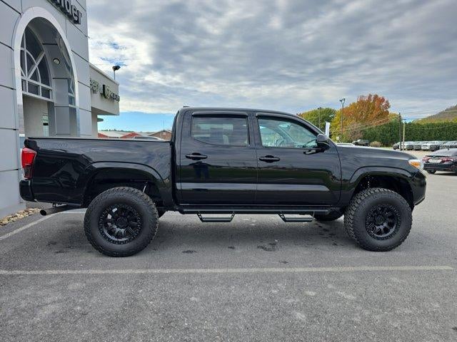 2023 Toyota Tacoma 4WD 4WD SR Double Cab 5' Bed V6 AT (GS)