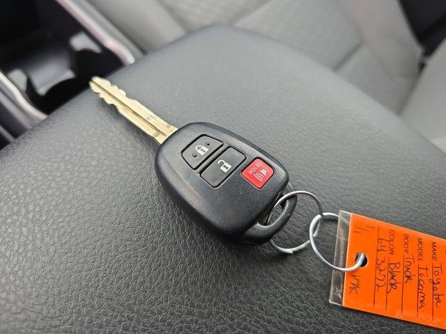 2023 Toyota Tacoma 4WD 4WD SR Double Cab 5' Bed V6 AT (GS)