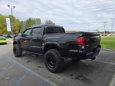 2023 Toyota Tacoma 4WD 4WD SR Double Cab 5' Bed V6 AT (GS)