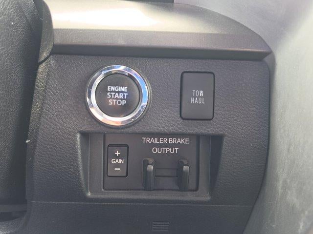 2021 Toyota Tundra 4WD 4WD SR5 CrewMax 5.5' Bed 5.7L (SE)