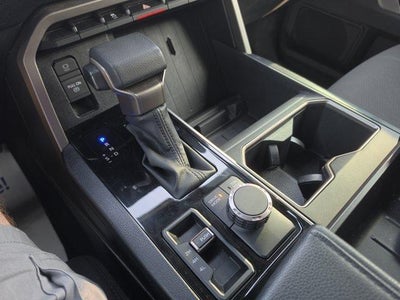 2023 Toyota Tundra 4WD 4WD SR5 CrewMax 5.5' Bed (SE)