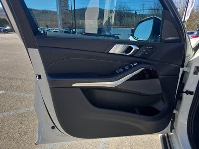 2026 BMW X7 xDrive40i Sports Activity Vehicle