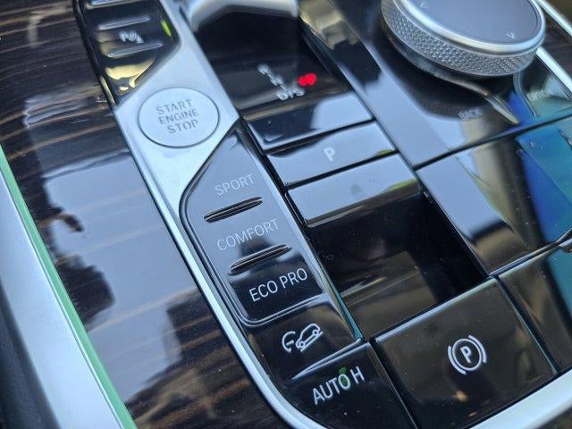 2026 BMW X7 xDrive40i Sports Activity Vehicle