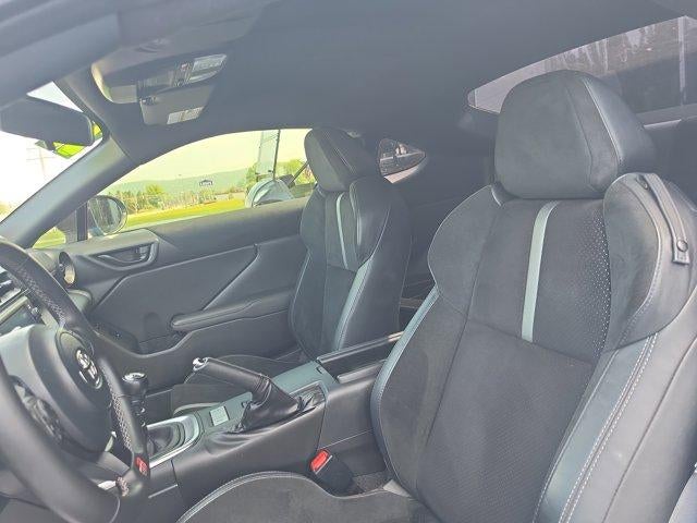 2023 Toyota GR86 Premium Manual (Natl)