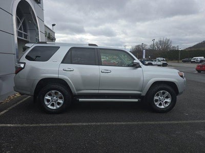 2022 Toyota 4Runner SR5 Premium 4WD (Natl)
