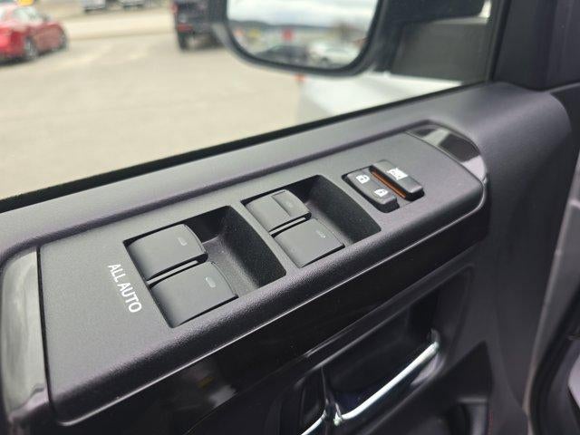 2024 Toyota 4Runner TRD Off Road 4WD (Natl)