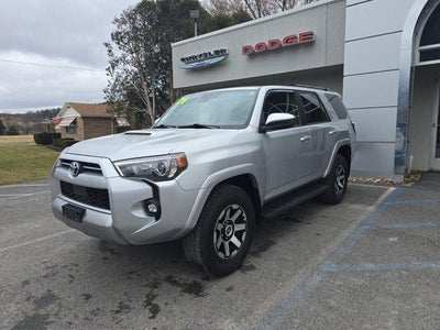 2024 Toyota 4Runner TRD Off Road 4WD (Natl)