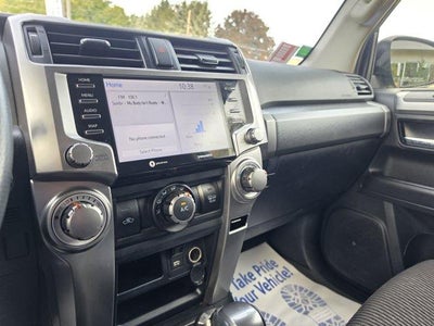 2022 Toyota 4Runner Trail Special Edition 4WD (Natl)
