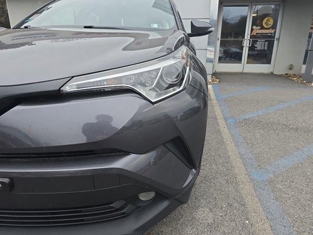 2018 Toyota C-HR XLE Premium FWD (Natl)
