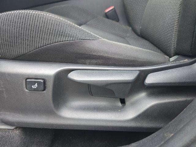 2018 Toyota C-HR XLE Premium FWD (Natl)