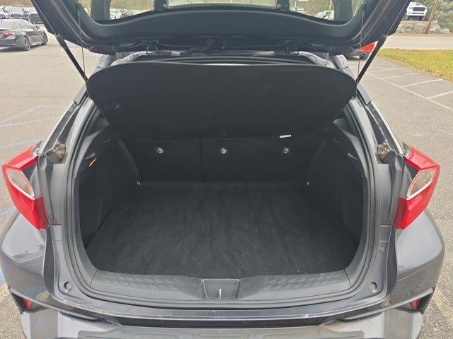 2018 Toyota C-HR XLE Premium FWD (Natl)