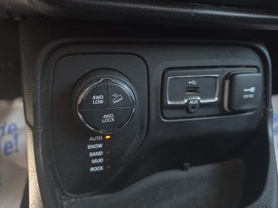 2017 Jeep Renegade Deserthawk 4x4 *Ltd Avail*