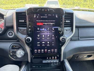 2019 RAM 1500 Laramie 4x4 Crew Cab 5'7" Box