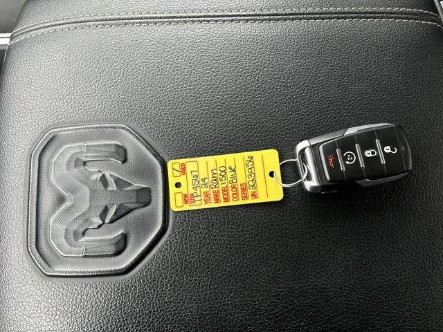 2024 RAM 1500 Laramie 4x4 Crew Cab 5'7" Box