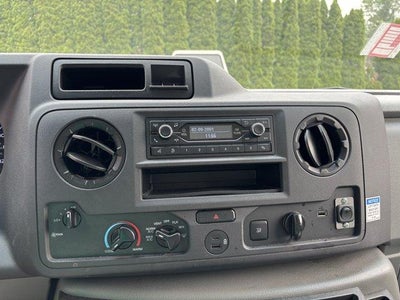 2024 Ford E-Series Cutaway E-350 SRW 138" WB