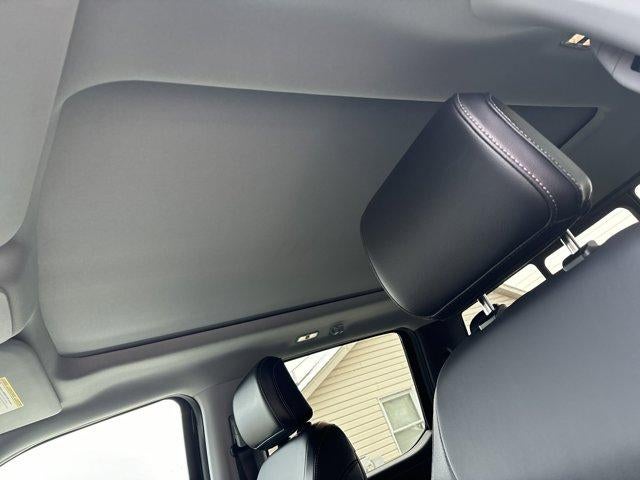 2024 Ford Super Duty F-350 SRW LARIAT 4WD Crew Cab 6.75' Box