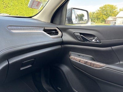 2023 GMC Acadia AWD Denali