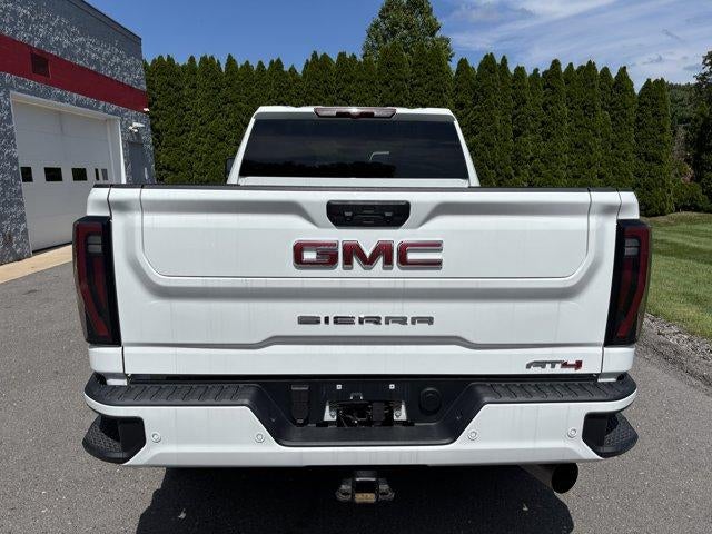 2025 GMC Sierra 2500 HD Crew Cab Standard Box 4-Wheel Drive AT4
