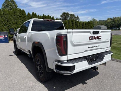 2025 GMC Sierra 2500 HD Crew Cab Standard Box 4-Wheel Drive AT4