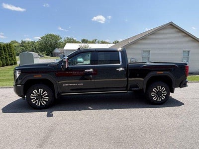 2025 GMC Sierra 3500HD Crew Cab Standard Box 4-Wheel Drive Denali Ultimate