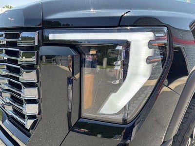 2025 GMC Sierra 3500HD Crew Cab Standard Box 4-Wheel Drive Denali Ultimate