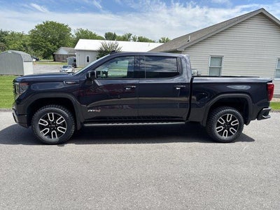 2025 GMC Sierra 1500 Crew Cab Short Box 4-Wheel Drive AT4